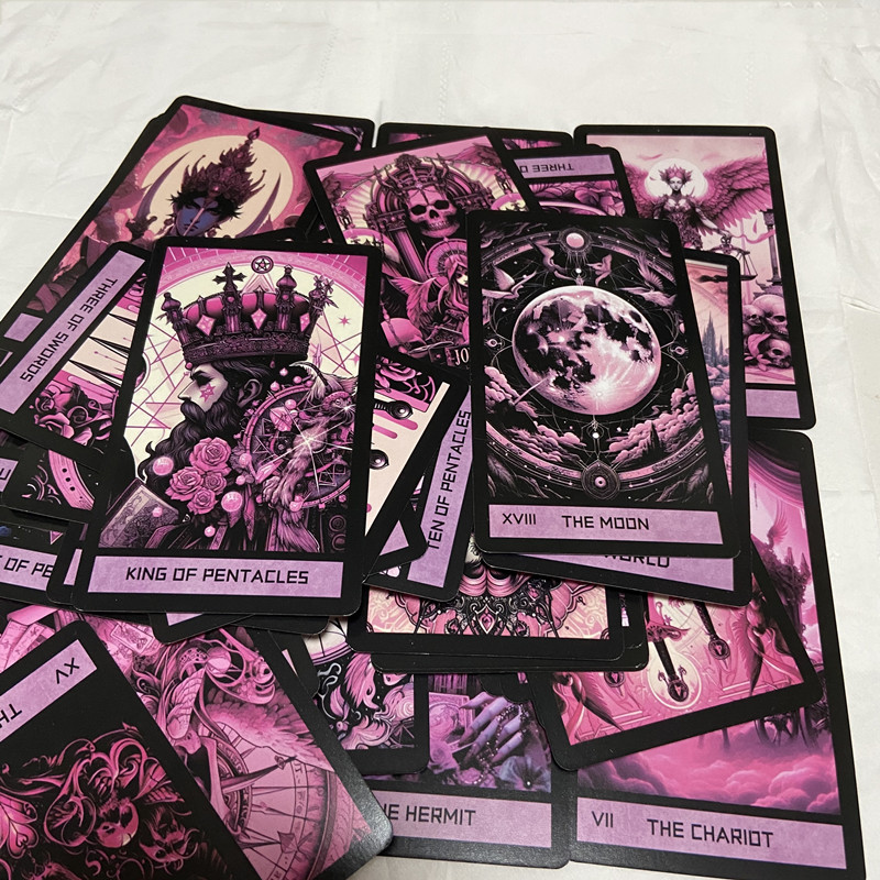 Mazzo di Tarocchi Gotici Rosa  - Tarot Cards Deck With Guidebook recensione e prezzo